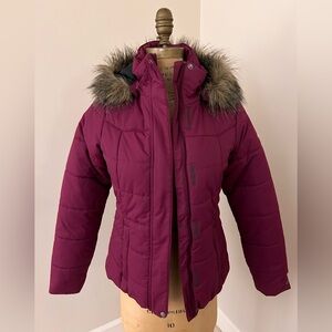 Columbia insulated down jacket. Size S skiing/snowboarding jacket.